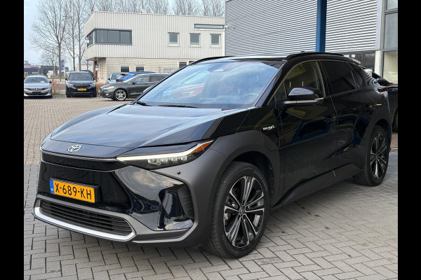 Toyota Bz4x Premium 71 kWh | 97% SOH! | Leder | Stoel- Verwarming & Ventilatie | Panoramadak | 360 Camera | Adaptive Cruise |