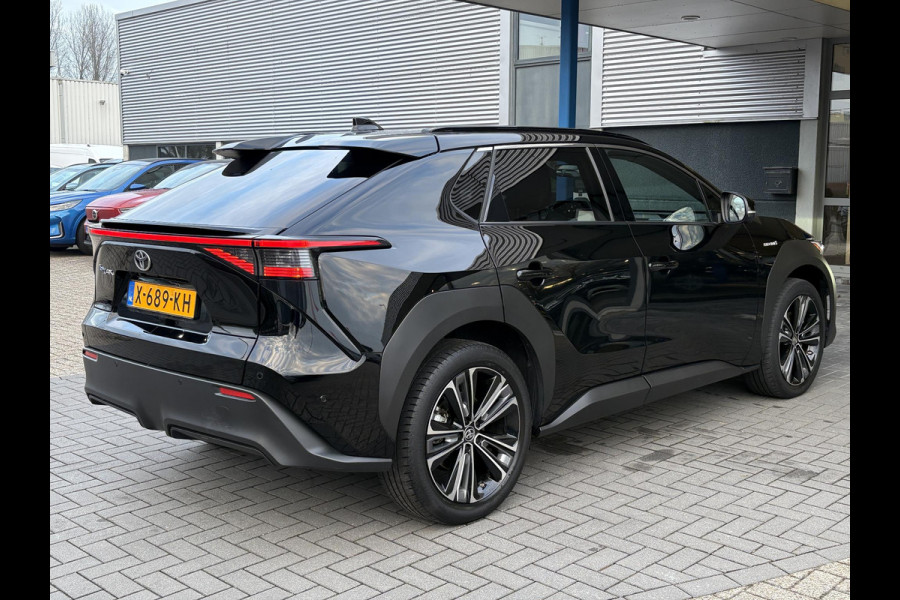 Toyota Bz4x Premium 71 kWh | 97% SOH! | Leder | Stoel- Verwarming & Ventilatie | Panoramadak | 360 Camera | Adaptive Cruise |