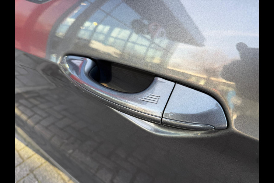 Ford S-Max 2.5i HEV 7P