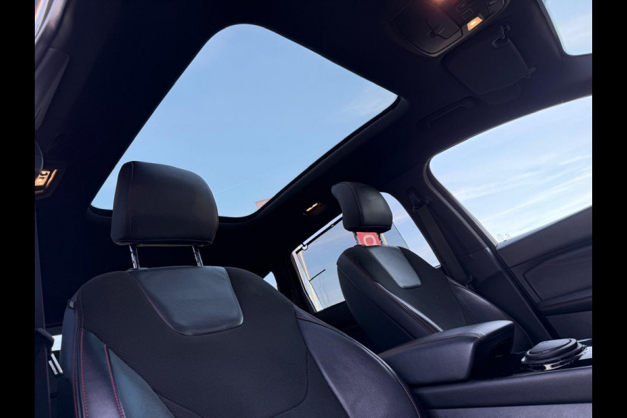 Ford S-Max 2.5i HEV 7P