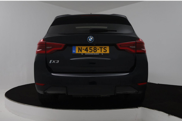 BMW iX3 High Executive 80 kWh (PANORAMADAK, SoH 97.7, SFEERVERLICHTING, STOELVERWARMING, ACHTERUITRIJCAMERA, NAVIGATIE)