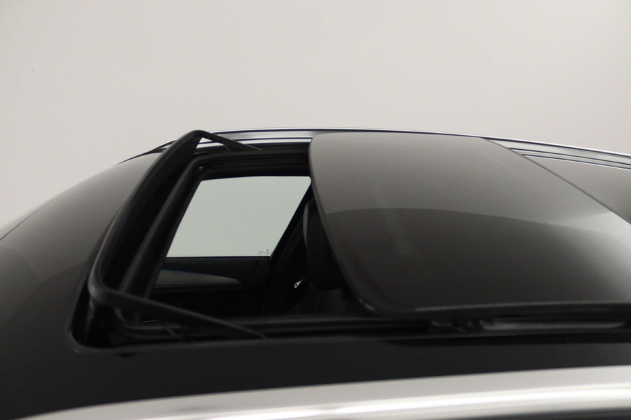 BMW iX3 High Executive 80 kWh (PANORAMADAK, SoH 97.7, SFEERVERLICHTING, STOELVERWARMING, ACHTERUITRIJCAMERA, NAVIGATIE)