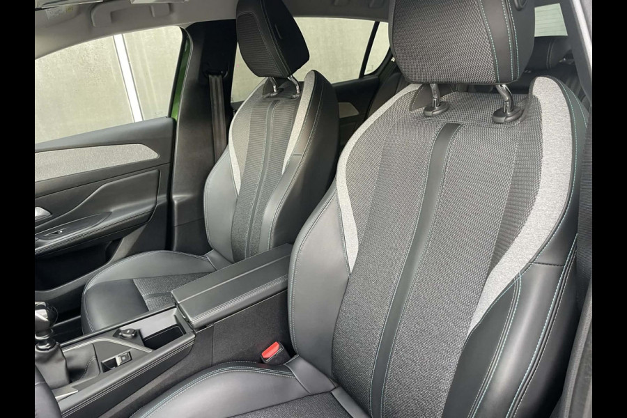 Peugeot 308 130 PK Allure Pack Business / 360 camera / comfort stoelen