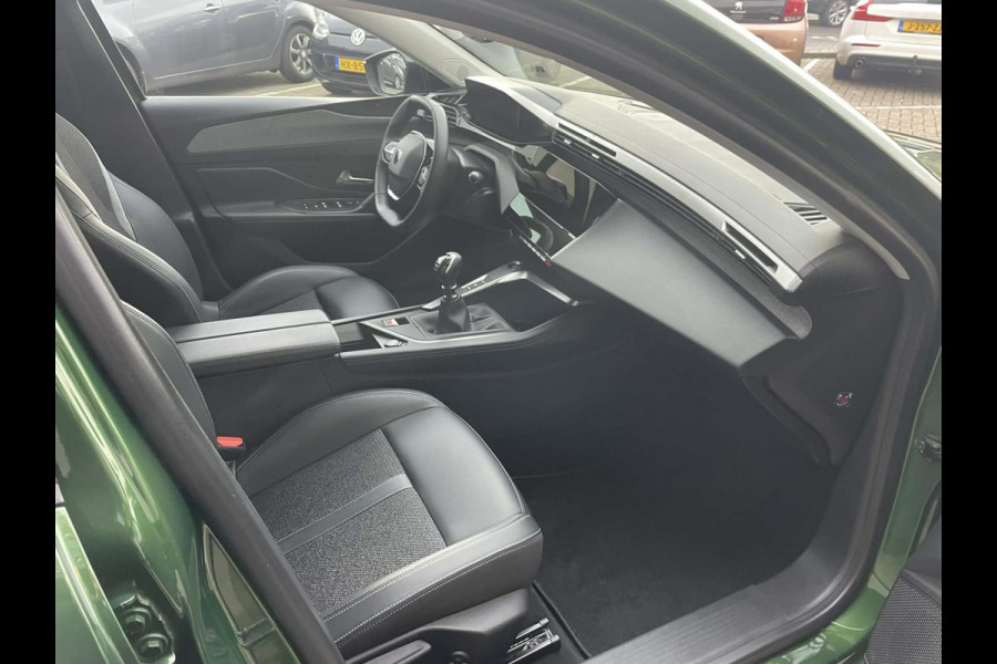 Peugeot 308 130 PK Allure Pack Business / 360 camera / comfort stoelen