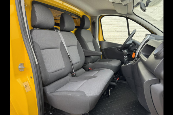 Renault Trafic 2.0 dCi 145 T27 L1H1 Comfort Automaat Navigatie Airco Cruise DAB Apple / Android LED koplampen