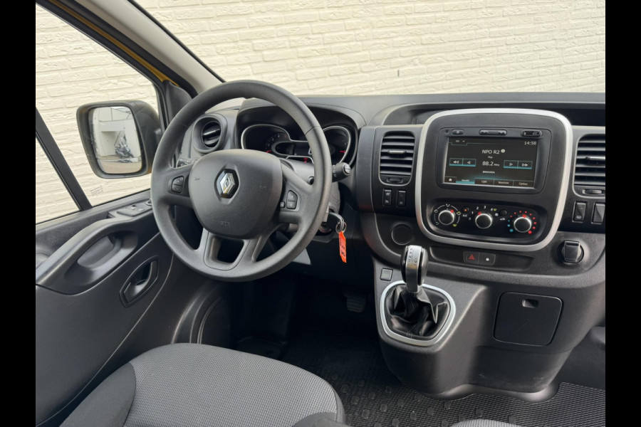 Renault Trafic 2.0 dCi 145 T27 L1H1 Comfort Automaat Navigatie Airco Cruise DAB Apple / Android LED koplampen