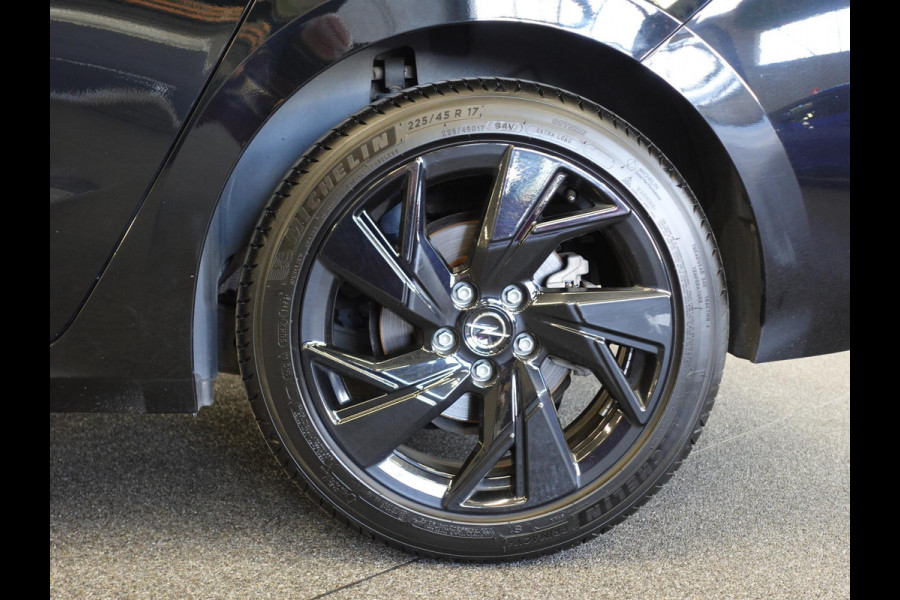 Opel Astra 1.2 130pk GS Line Automaat | Climate control | Adaptive cruise control | LED | Stoel/Stuur | Verwarming | Camera | Sfeer Verlichting | Apple carplay/ Android auto