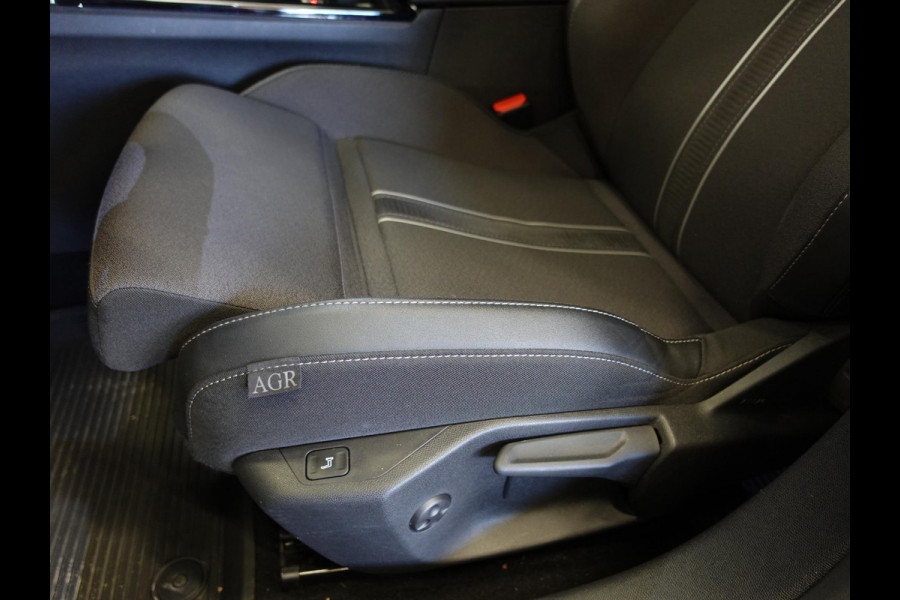 Opel Astra 1.2 130pk GS Line Automaat | Climate control | Adaptive cruise control | LED | Stoel/Stuur | Verwarming | Camera | Sfeer Verlichting | Apple carplay/ Android auto