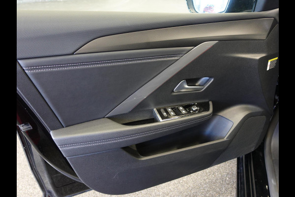 Opel Astra 1.2 130pk GS Line Automaat | Climate control | Adaptive cruise control | LED | Stoel/Stuur | Verwarming | Camera | Sfeer Verlichting | Apple carplay/ Android auto