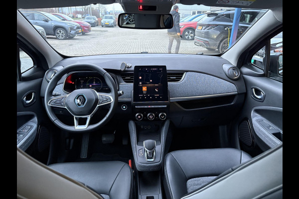 Renault ZOE R135 Intens 52 kWh | Accuhuur | DC Lader | Easy Link 9'' | Dodehoeksensoren | Climate Control | Cruise Control | Achteruitrijcamera | Navi |