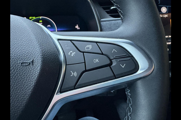 Renault ZOE R135 Intens 52 kWh | Accuhuur | DC Lader | Easy Link 9'' | Dodehoeksensoren | Climate Control | Cruise Control | Achteruitrijcamera | Navi |
