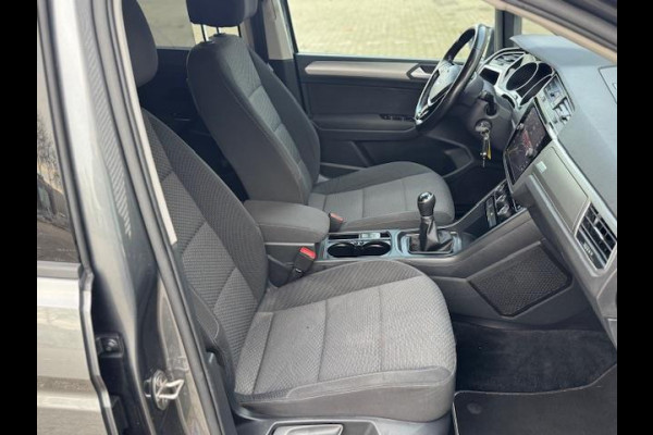 Volkswagen Touran 1.4 TSI Comfortline 7p Carplay/Andriod/Camera,trekhaak,LM velgen,