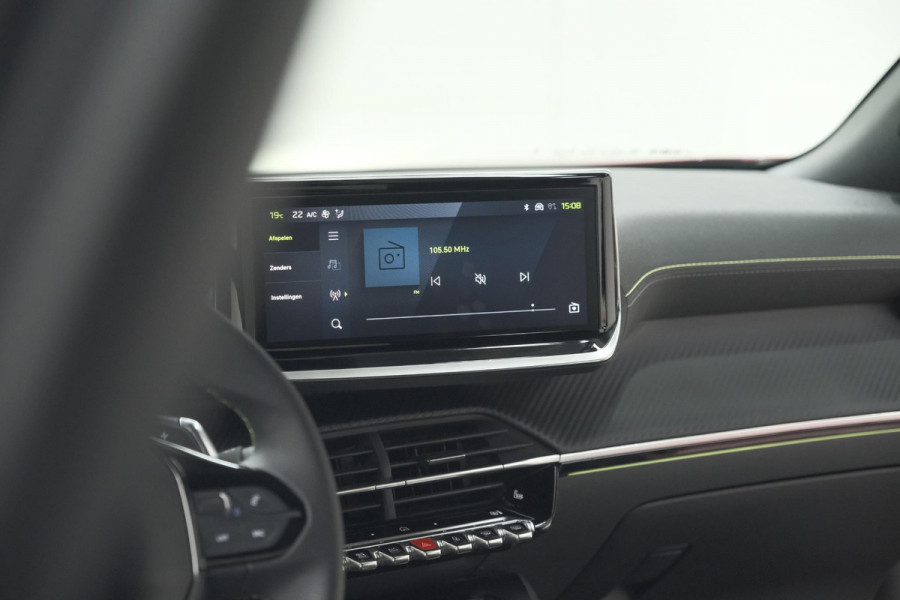 Peugeot 2008 PureTech 130 EAT8 GT | 360 Camera | Stoelmassage | Adaptieve Cruise Control | Dodehoekdetectie