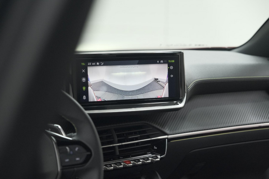 Peugeot 2008 PureTech 130 EAT8 GT | 360 Camera | Stoelmassage | Adaptieve Cruise Control | Dodehoekdetectie