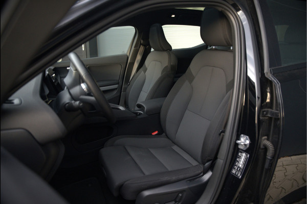 Polestar 2 Long Range Dual Motor Launch Edition 78kWh | Panoramadak | Stoelverwarming | Stuurverwarming | Harman Kardon | Memory Seat | 360 Camera | Keyless | Adaptive Cruise Control | Apple Carplay | BTW | LED |