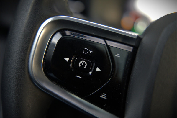 Polestar 2 Long Range Dual Motor Launch Edition 78kWh | Panoramadak | Stoelverwarming | Stuurverwarming | Harman Kardon | Memory Seat | 360 Camera | Keyless | Adaptive Cruise Control | Apple Carplay | BTW | LED |