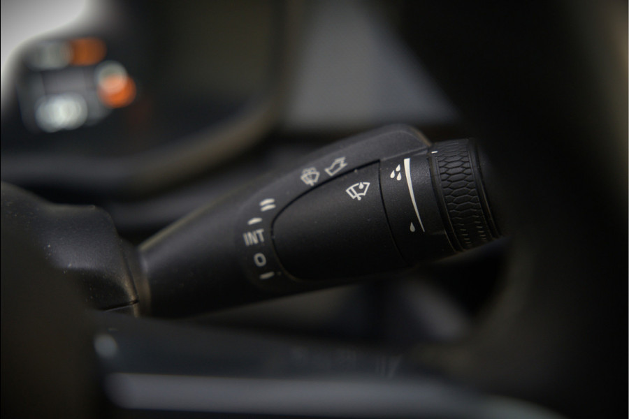 Polestar 2 Long Range Dual Motor Launch Edition 78kWh | Panoramadak | Stoelverwarming | Stuurverwarming | Harman Kardon | Memory Seat | 360 Camera | Keyless | Adaptive Cruise Control | Apple Carplay | BTW | LED |