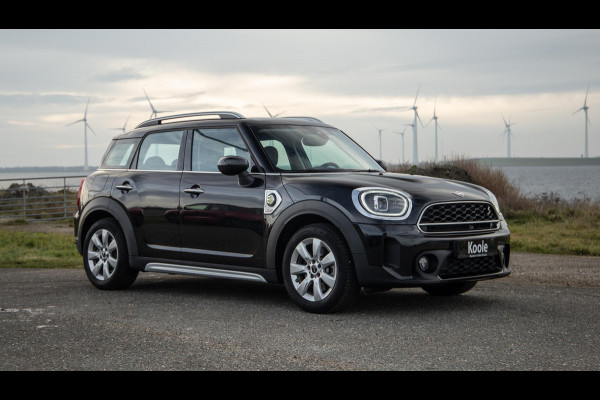 MINI Countryman 1.5 Cooper S E ALL4 Essential CAMERA / NAVI / CARPLAY / AIRCO / ZWART / STOELVERWARMING
