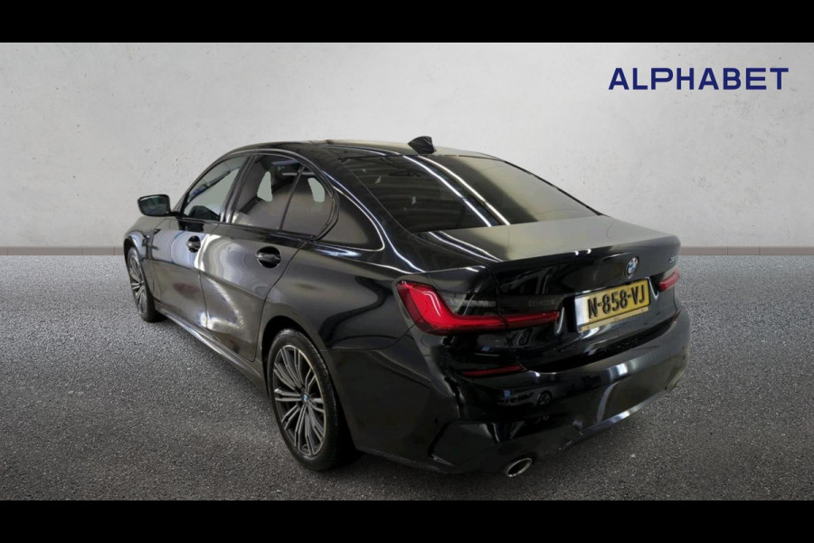 BMW 3-serie 320e Aut. Business Ed. Plus | Leder | Camera | Car Play |