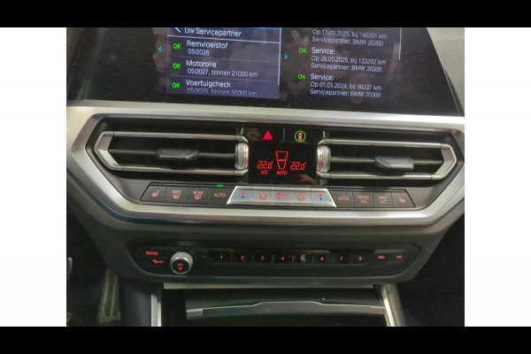 BMW 3-serie 320e Aut. Business Ed. Plus | Leder | Camera | Car Play |