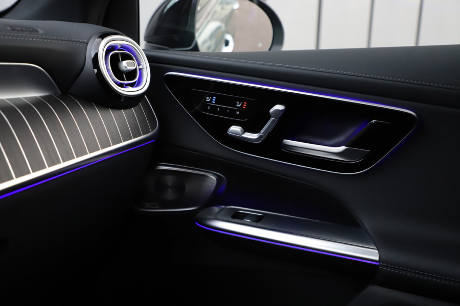 Mercedes-Benz GLC 300e AMG 4-Matic | 313PK | Luchtvering | Head-up | Achterasbesturing | Massage | Keyless-go | Burmester | Digital-light | Distro