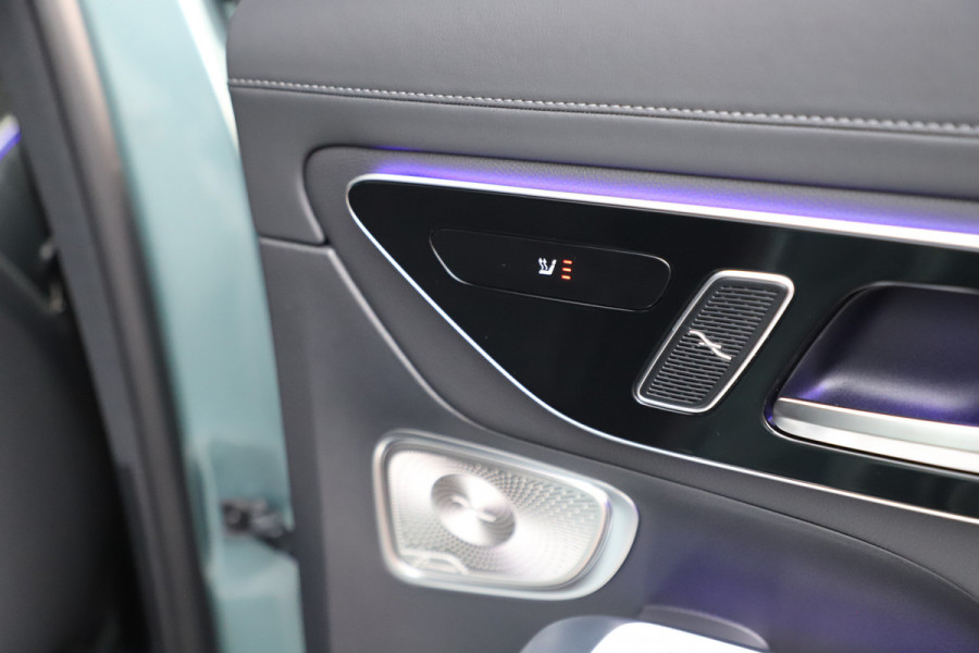 Mercedes-Benz GLC 300e AMG 4-Matic | 313PK | Luchtvering | Head-up | Achterasbesturing | Massage | Keyless-go | Burmester | Digital-light | Distro