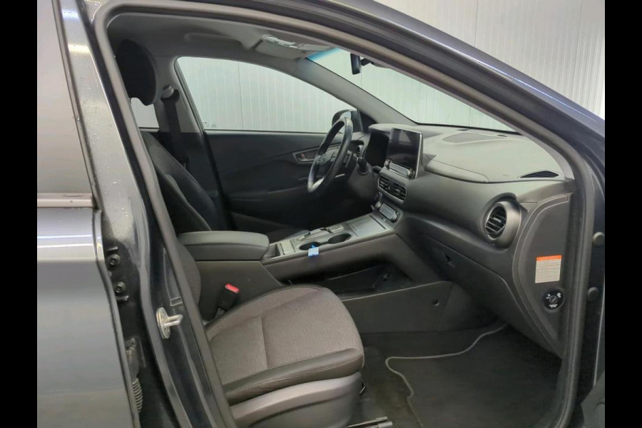 Hyundai Kona Aut EV Fashion 64kWh | Navi | Camera | LED