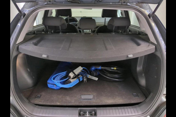 Hyundai Kona Aut EV Fashion 64kWh | Navi | Camera | LED