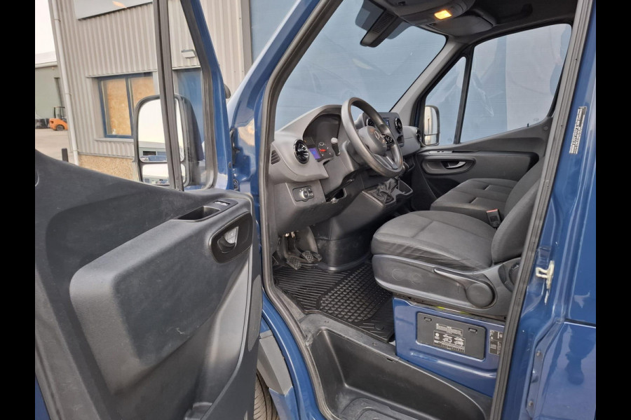 Mercedes-Benz Sprinter 311 CDI GB L2 FWD Functional 3.5T / AIRCO / CAMERA / 3 ZITS / DEALER ONDERHOUDEN / NAVI