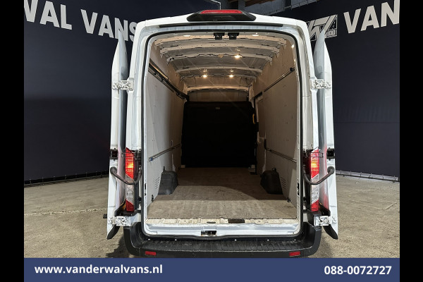 Ford Transit 2.0 TDCI 131pk L4H3 Jumbo Euro6 Airco | Camera | Cruisecontrol | Stoelverwarming | Verwarmde voorruit Parkeersensoren, Bijrijdersbank