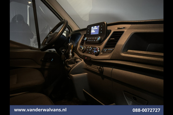 Ford Transit 2.0 TDCI 131pk L4H3 Jumbo Euro6 Airco | Camera | Cruisecontrol | Stoelverwarming | Verwarmde voorruit Parkeersensoren, Bijrijdersbank