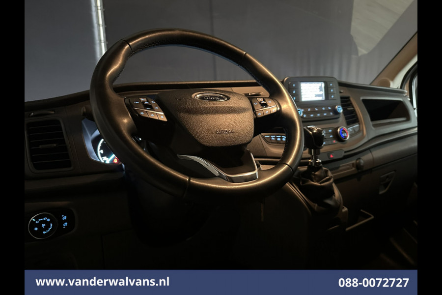 Ford Transit 2.0 TDCI 131pk L4H3 Jumbo Euro6 Airco | Camera | Cruisecontrol | Stoelverwarming | Verwarmde voorruit Parkeersensoren, Bijrijdersbank