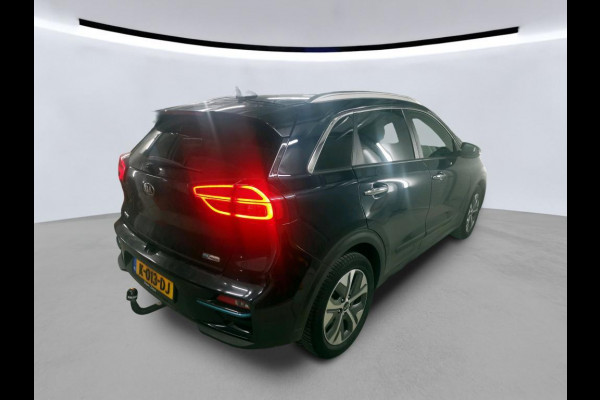Kia e-Niro ExecutiveLine 64 kWh | Trekhaak | Navi | Camera |