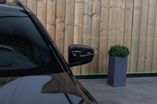 BMW 5 Serie Touring 520d M-Sport *Pano*4-Wiel besturing*Head-Up*Trekhaak*