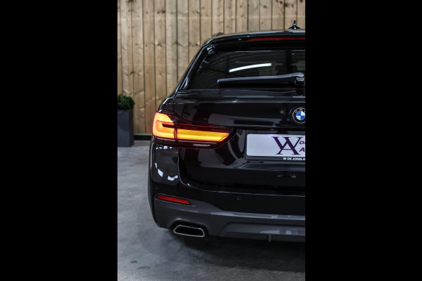 BMW 5 Serie Touring 520d M-Sport *Pano*4-Wiel besturing*Head-Up*Trekhaak*