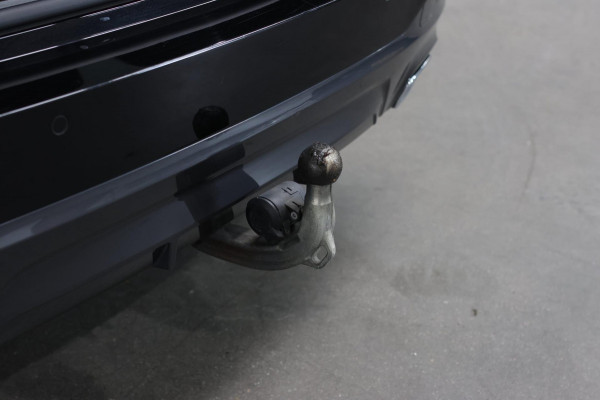 BMW 5 Serie Touring 520d M-Sport *Pano*4-Wiel besturing*Head-Up*Trekhaak*