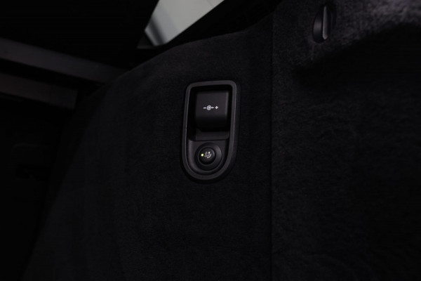 BMW 5 Serie Touring 520d M-Sport *Pano*4-Wiel besturing*Head-Up*Trekhaak*