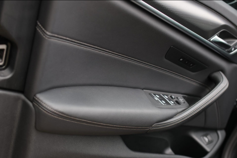 BMW 5 Serie Touring 520d M-Sport *Pano*4-Wiel besturing*Head-Up*Trekhaak*