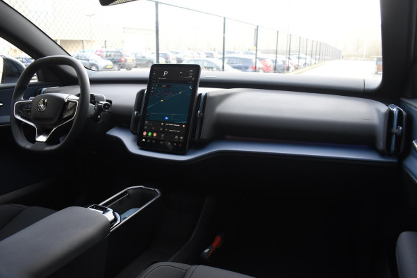 Volvo EX30 272PK Single Motor Extended Range Plus 69 kWh / Adaptieve Cruise Control/ Dodehoek Detectie / Parkeersensoren/ Achteruitrijcamera/ Warmtepomp/ Google Services/