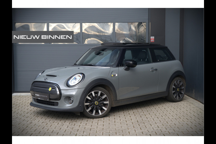 MINI Mini Electric Yours 33 kWh | Panoramadak | Harman Kardon | Head-Up Display | Union Jack | Black Pack | BTW | Stoelverwarming | Keyless | Apple Carplay | Navigatie | Camera | Parkeersensoren | Warmtepomp | Leer | Cruise
