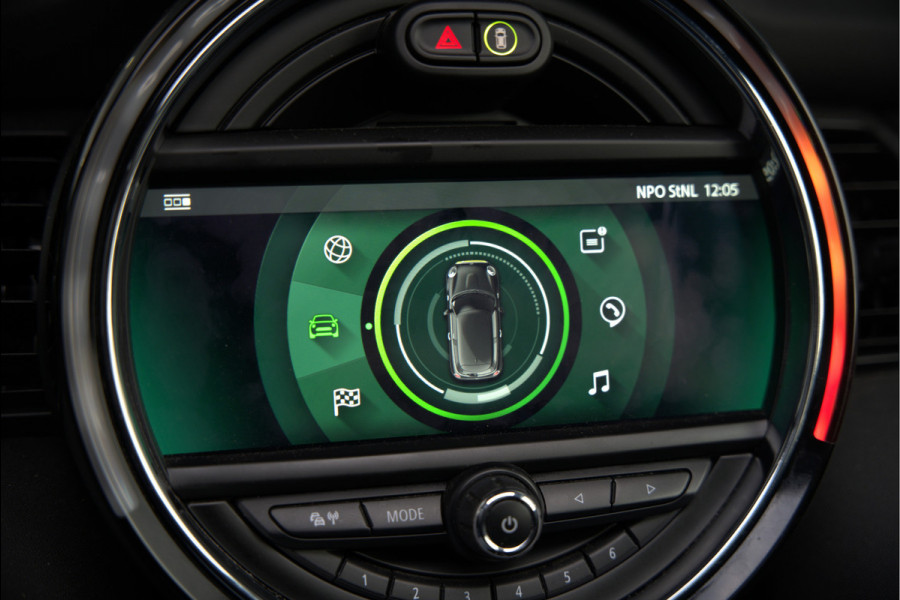 MINI Mini Electric Yours 33 kWh | Panoramadak | Harman Kardon | Head-Up Display | Union Jack | Black Pack | BTW | Stoelverwarming | Keyless | Apple Carplay | Navigatie | Camera | Parkeersensoren | Warmtepomp | Leer | Cruise