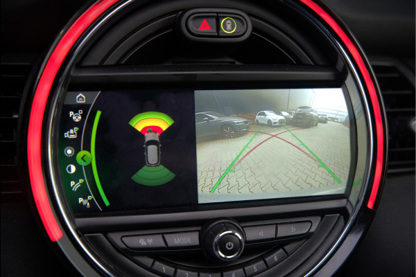 MINI Mini Electric Yours 33 kWh | Panoramadak | Harman Kardon | Head-Up Display | Union Jack | Black Pack | BTW | Stoelverwarming | Keyless | Apple Carplay | Navigatie | Camera | Parkeersensoren | Warmtepomp | Leer | Cruise