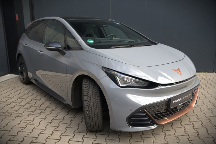 CUPRA Born Copper Edition One 62 kWh | Panoramadak | 360 Camera | Elektrische Stoelen | Massage | Stuurverwarming |  Head-Up Display | Keyless | Adaptive Cruise Control | Stoelverwarming | Apple Carplay | NAP | DAB |
