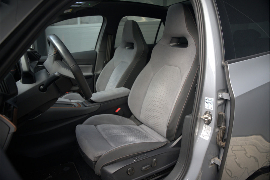 CUPRA Born Copper Edition One 62 kWh | Panoramadak | 360 Camera | Elektrische Stoelen | Massage | Stuurverwarming |  Head-Up Display | Keyless | Adaptive Cruise Control | Stoelverwarming | Apple Carplay | NAP | DAB |