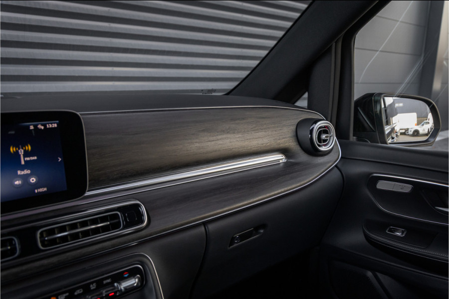 Mercedes-Benz V-Klasse 300d 4 Matic XL AMG-Line - Distronic