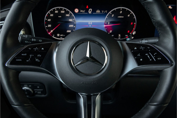 Mercedes-Benz V-Klasse 300d 4 Matic XL AMG-Line - Distronic