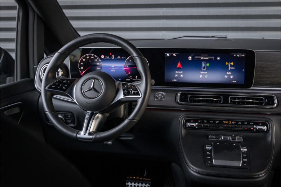 Mercedes-Benz V-Klasse 300d 4 Matic XL AMG-Line - Distronic