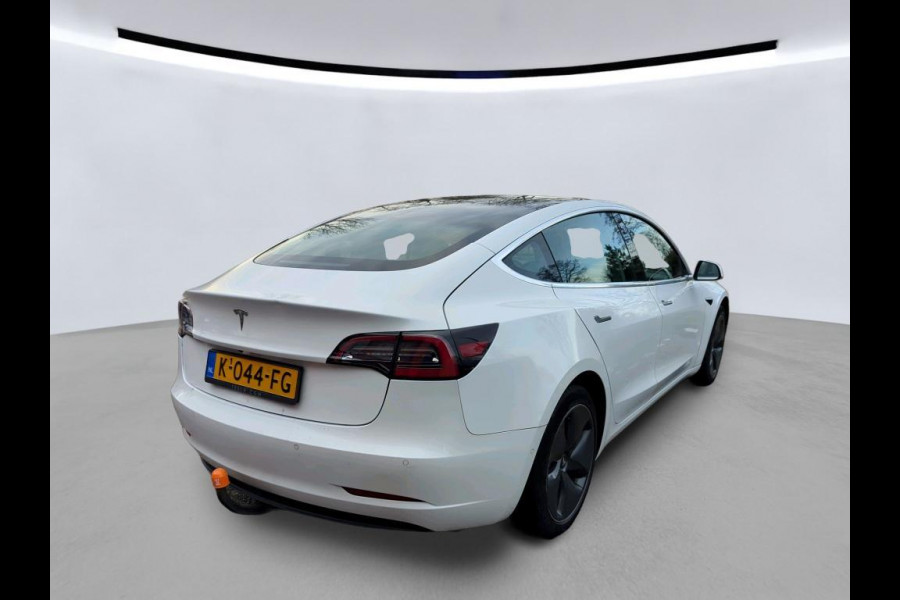 Tesla Model 3 Range Plus | Trekhaak | Autopilot | Panorama | Leder |