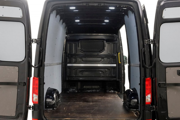 Volkswagen Crafter 35 2.0 TDI 140pk DSG-Automaat L3H3 (L2H2) Exclusive Edition ACC/LED/Camera 12-2021
