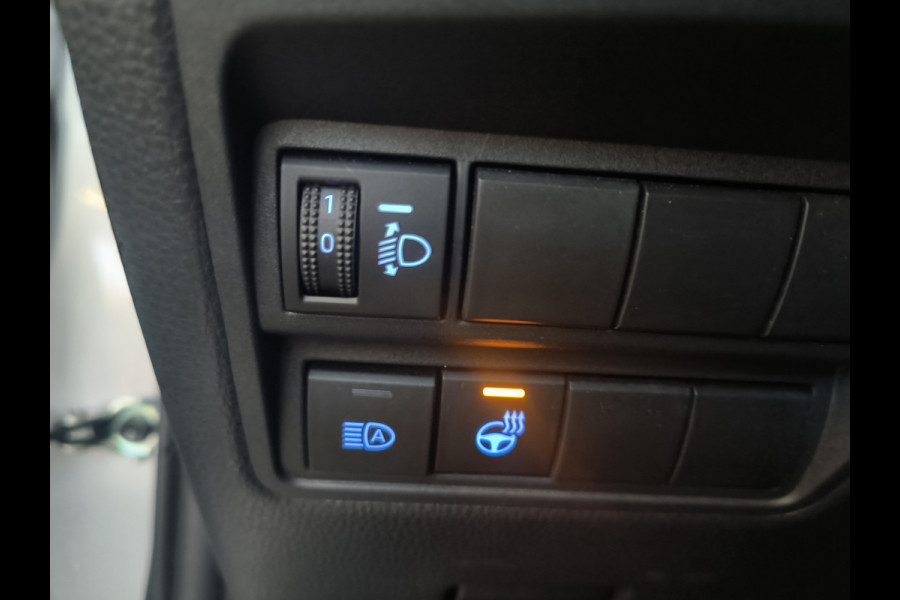 Mazda 2 Hybrid 1.5 Prime-line uit 2024 Rijklaar + 12 maanden Bovag-garantie Henk Jongen Auto's in Helmond,  al 50 jaar service zoals 't hoort!